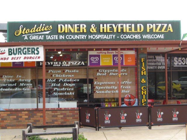 63 Stoddies Diner Heyfield Pizza